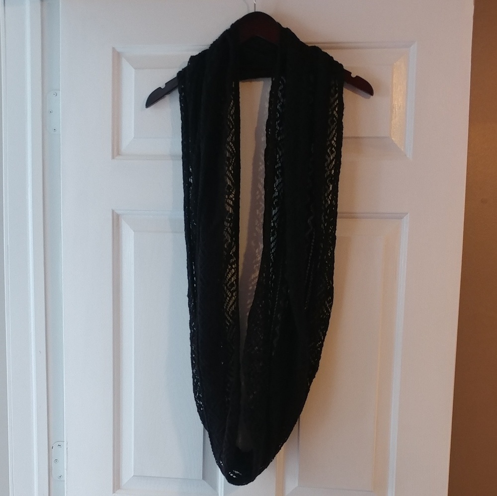 Infinity scarf
